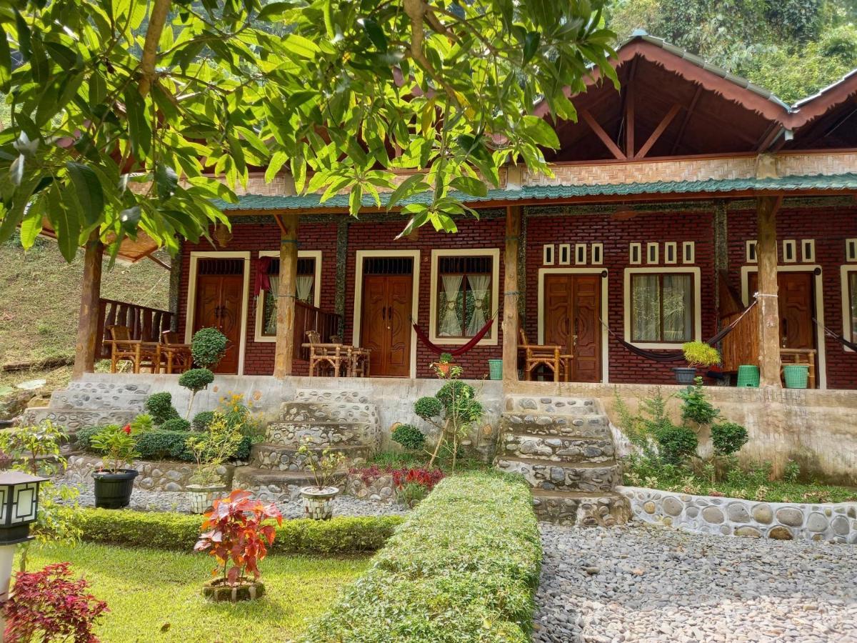 Sahnan Guest House 武吉拉旺 外观 照片